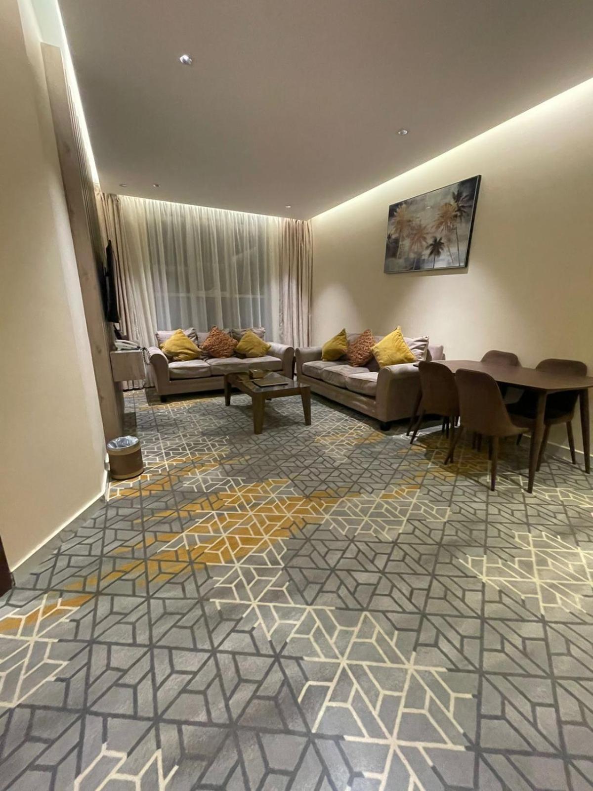 Lavender Serviced Apartments Ta'if Esterno foto